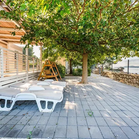 Beautiful In Biograd With Wifi 비오그라드나모루