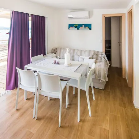 Feriehus Beautiful In Biograd With Wifi *