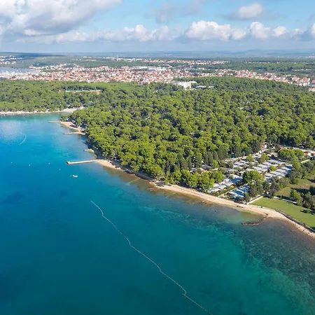 Vakantiehuis Awesome In Biograd With Wifi *